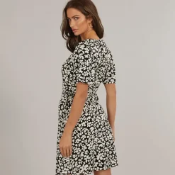 Dame Alba Kortærmet Kort Kjole Sort Sussie