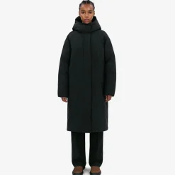 Dame Saira Jakke Sort